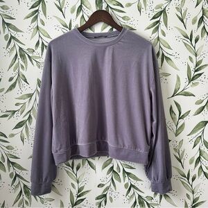 Zara Velour Cropped Sweatshirt. Lilac. Size L.